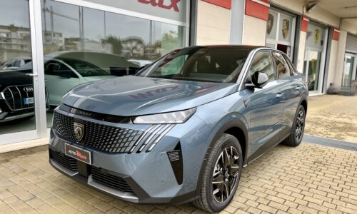 Peugeot 3008 1.2 hybrid GTline 136cv e-dcs6