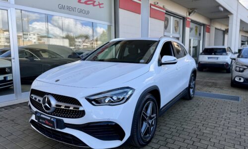 Mercedes-Benz GLA 180 d AMG Premium auto Motore Mercedes 2000d