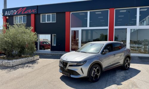 Alfa Romeo Junior 1.2 145 CV Hybrid eDCT6 Speciale